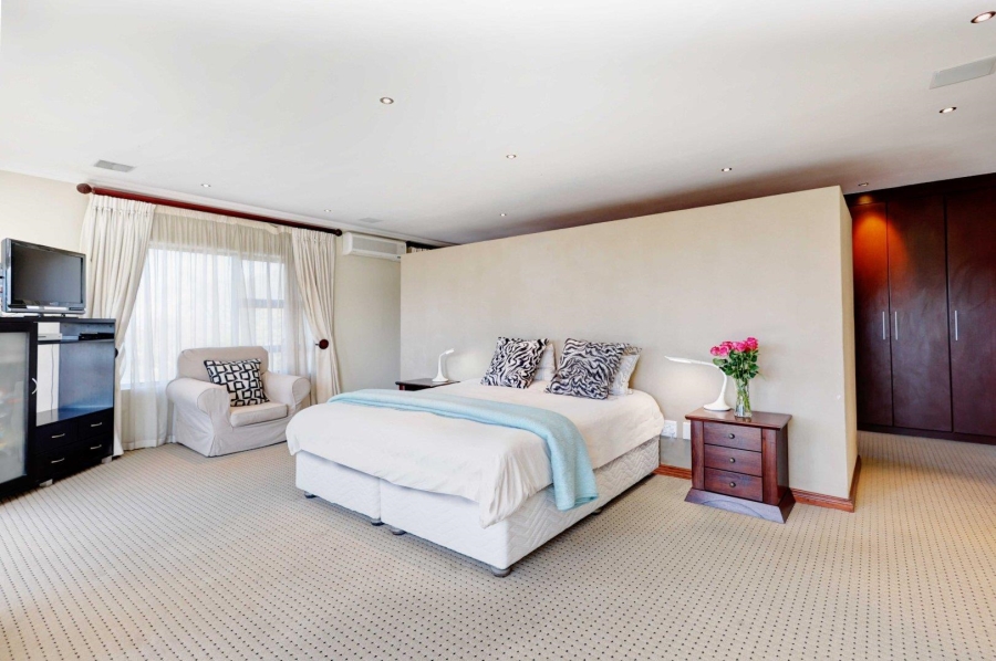 4 Bedroom Property for Sale in Welgemoed Western Cape